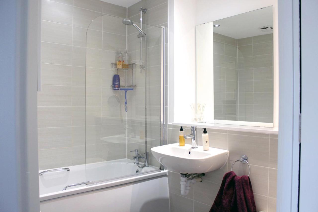 Bridgewater House - Private Room & Bathroom Near Etihad And Coop Arena Манчестер Экстерьер фото