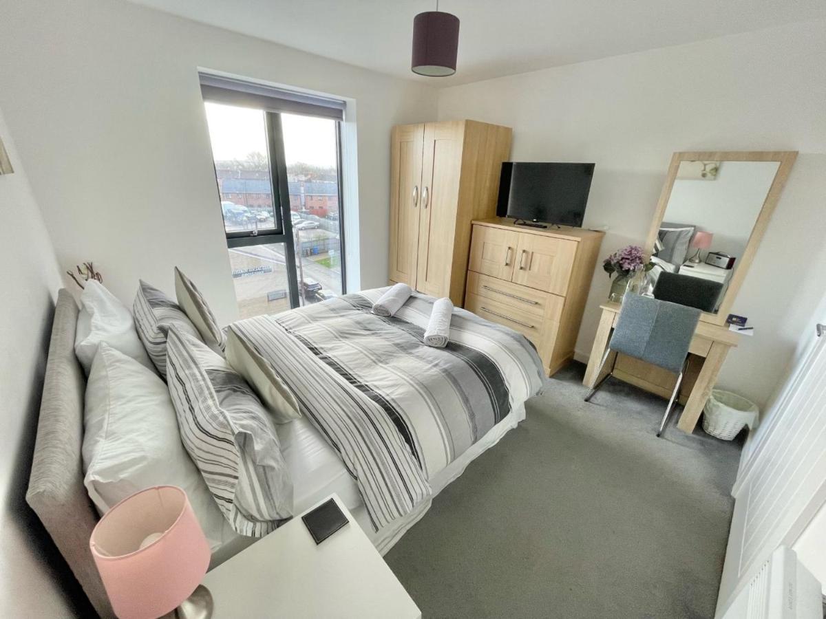 Manchester Escape - Private Room & Bathroom Near Etihad And Coop Arena - Free Secure Parking Экстерьер фото